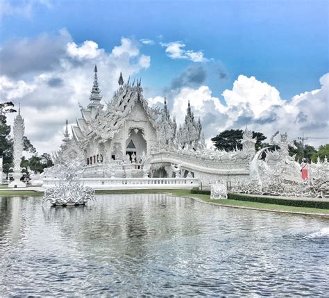 Wat Rong Khun: A Breathtaking Sparkling Temple That Defies Expectations!